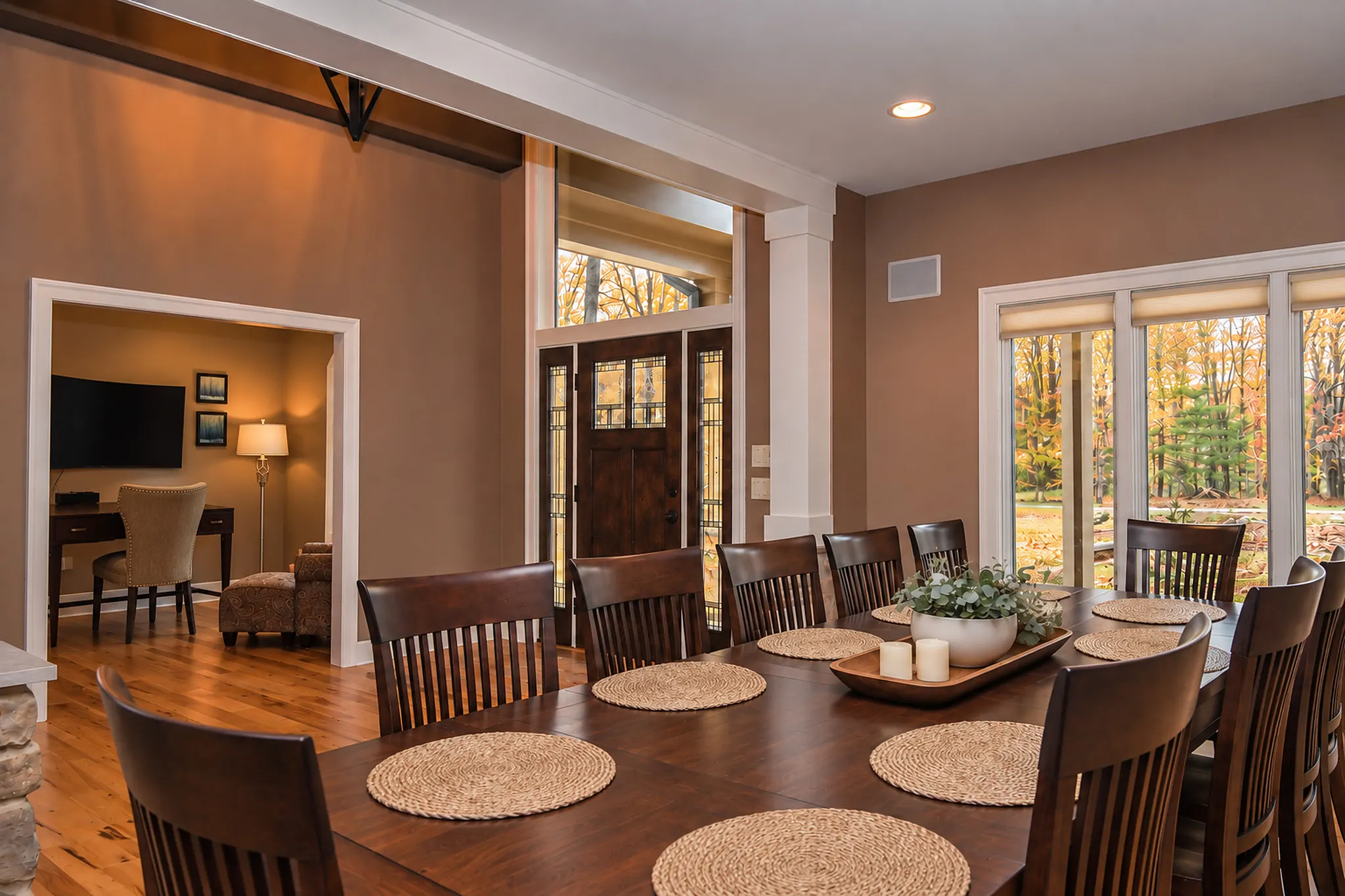 Dining room looking toward the front entry